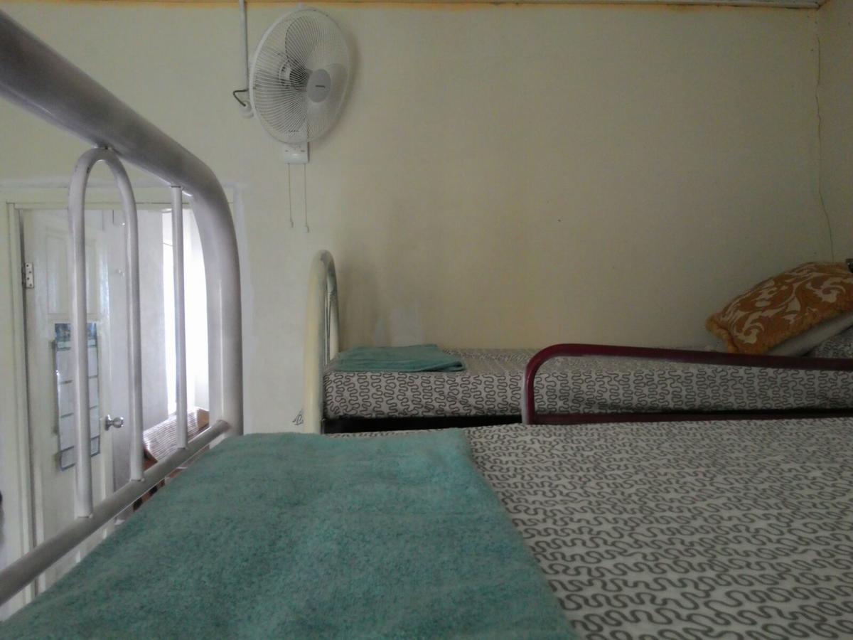 Pandan Beach Homestay Kampong Pandan Bagian luar foto